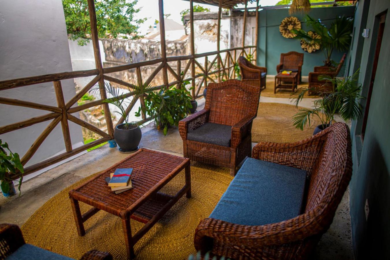 Firefly West Wing Hotell Bagamoyo Eksteriør bilde